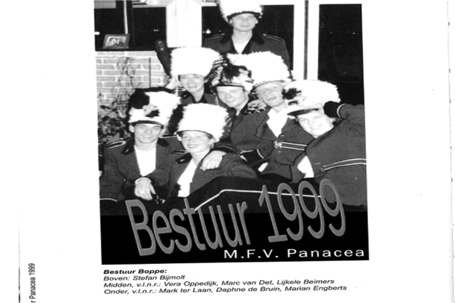 vergroot /fotos-besturen/1999.png