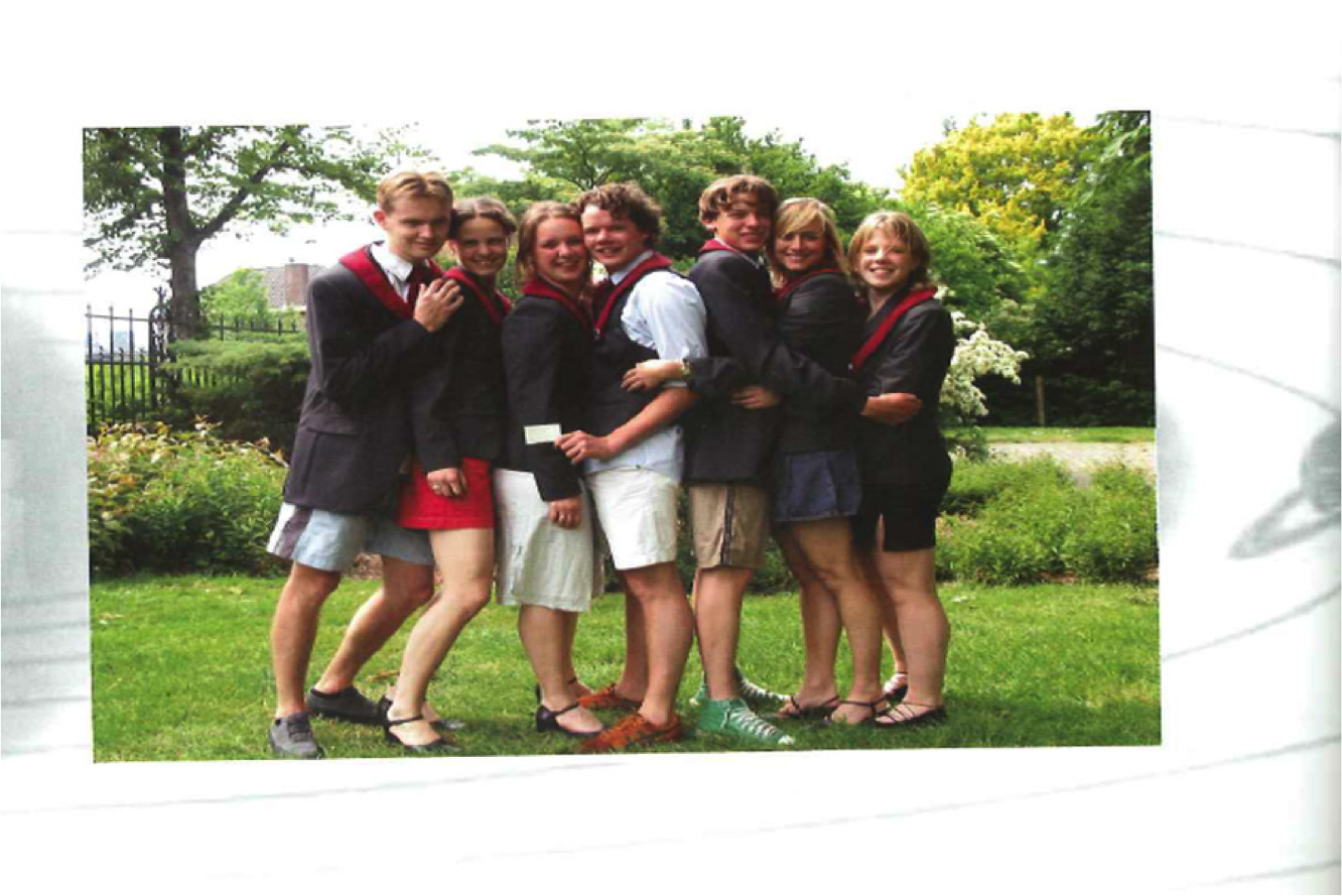vergroot /fotos-besturen/2004.png