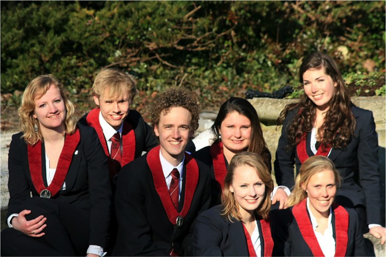 vergroot /fotos-besturen/2011.png
